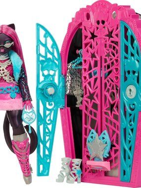 NIB Monster High Skulltimate Secrets Catty Noir Doll